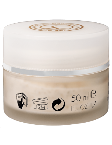 Peeling del viso ai noccioli di albicocca e all'aloe vera