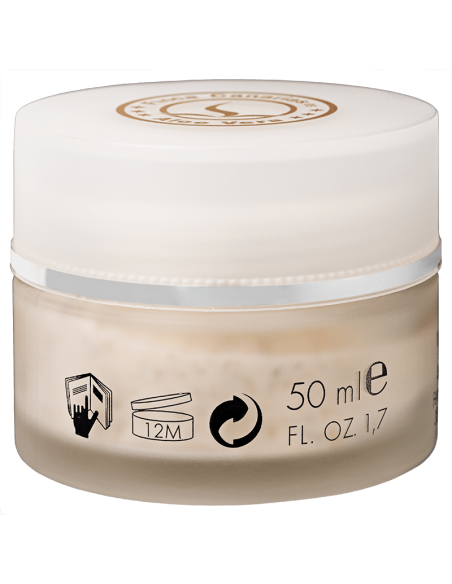Peeling del viso ai noccioli di albicocca e all'aloe vera